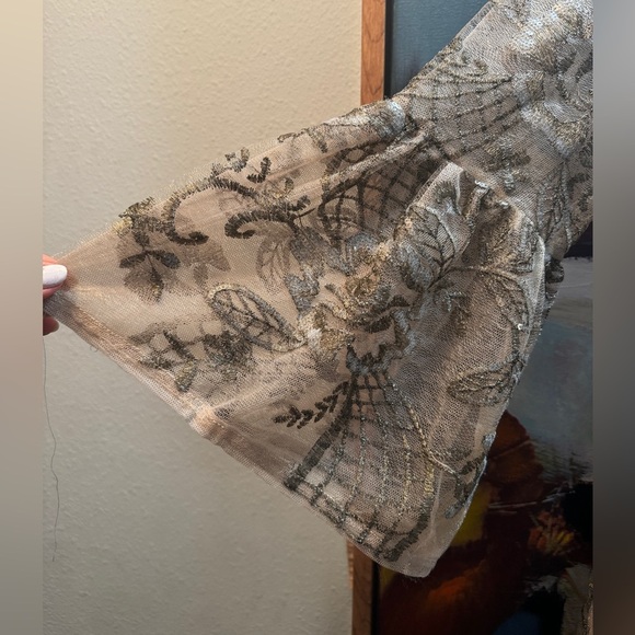 Adrianna Papell Women's Bell Sleeve Rosie Embroidered Sheath Dress NWT - Picture 8 of 8